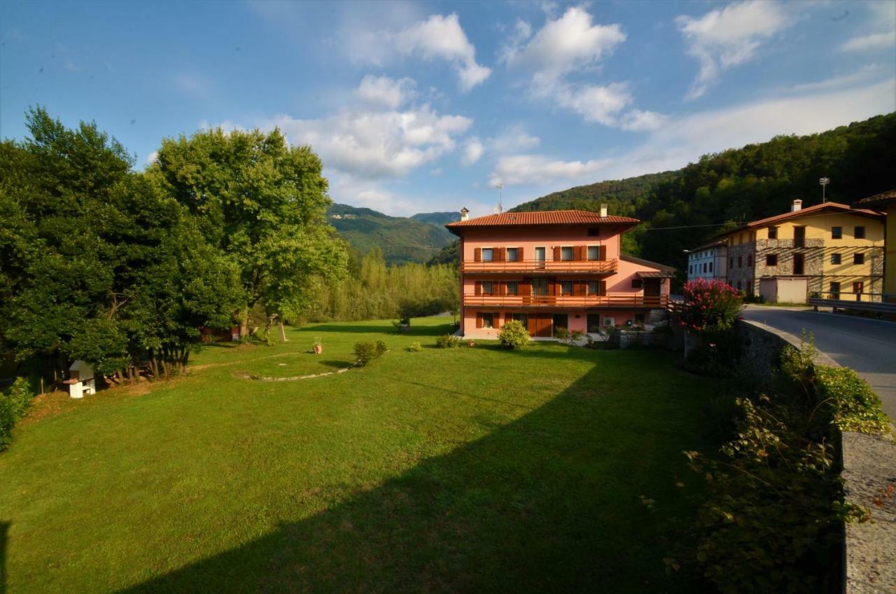Pikes Villa Pulfero Luaran gambar
